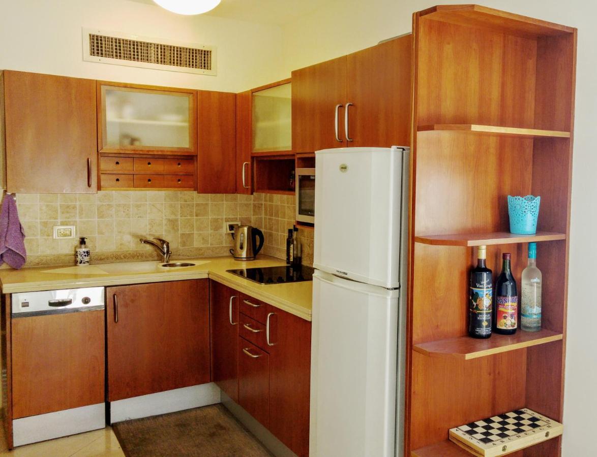 Israel Marina Village, Garden Vacation Apartment *