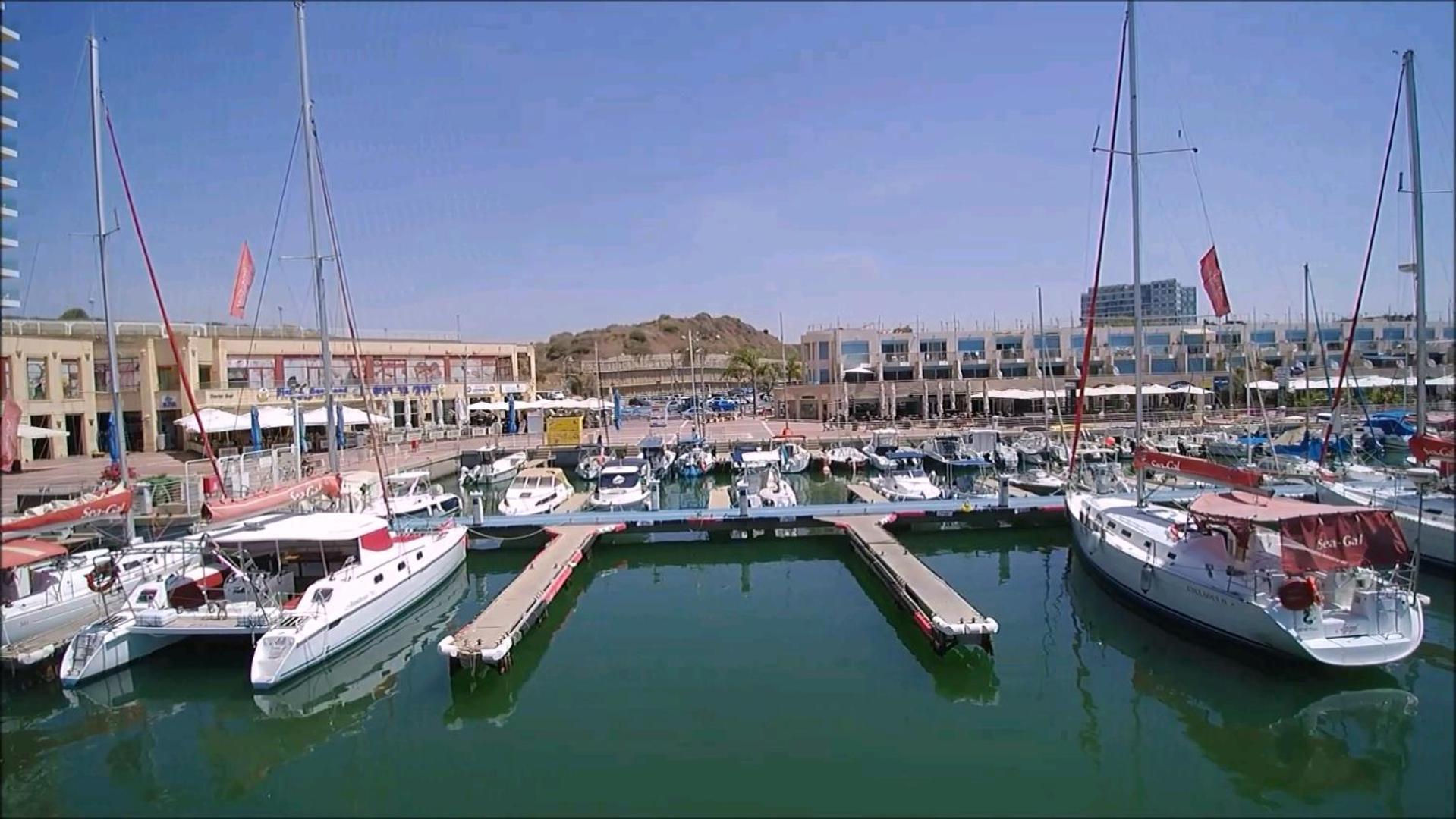Israel Marina Village, Garden Vacation * Herzelia